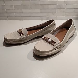 Coach flats
